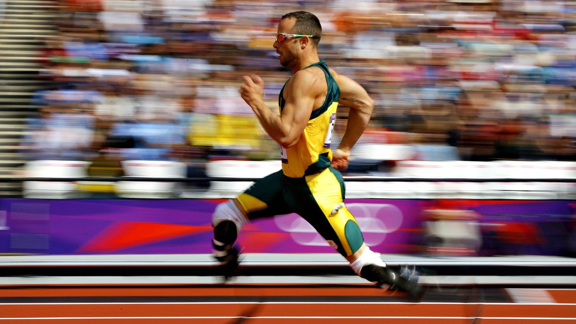 C罗即将告别赛场？本人回应退役话题，c罗明年是否退役